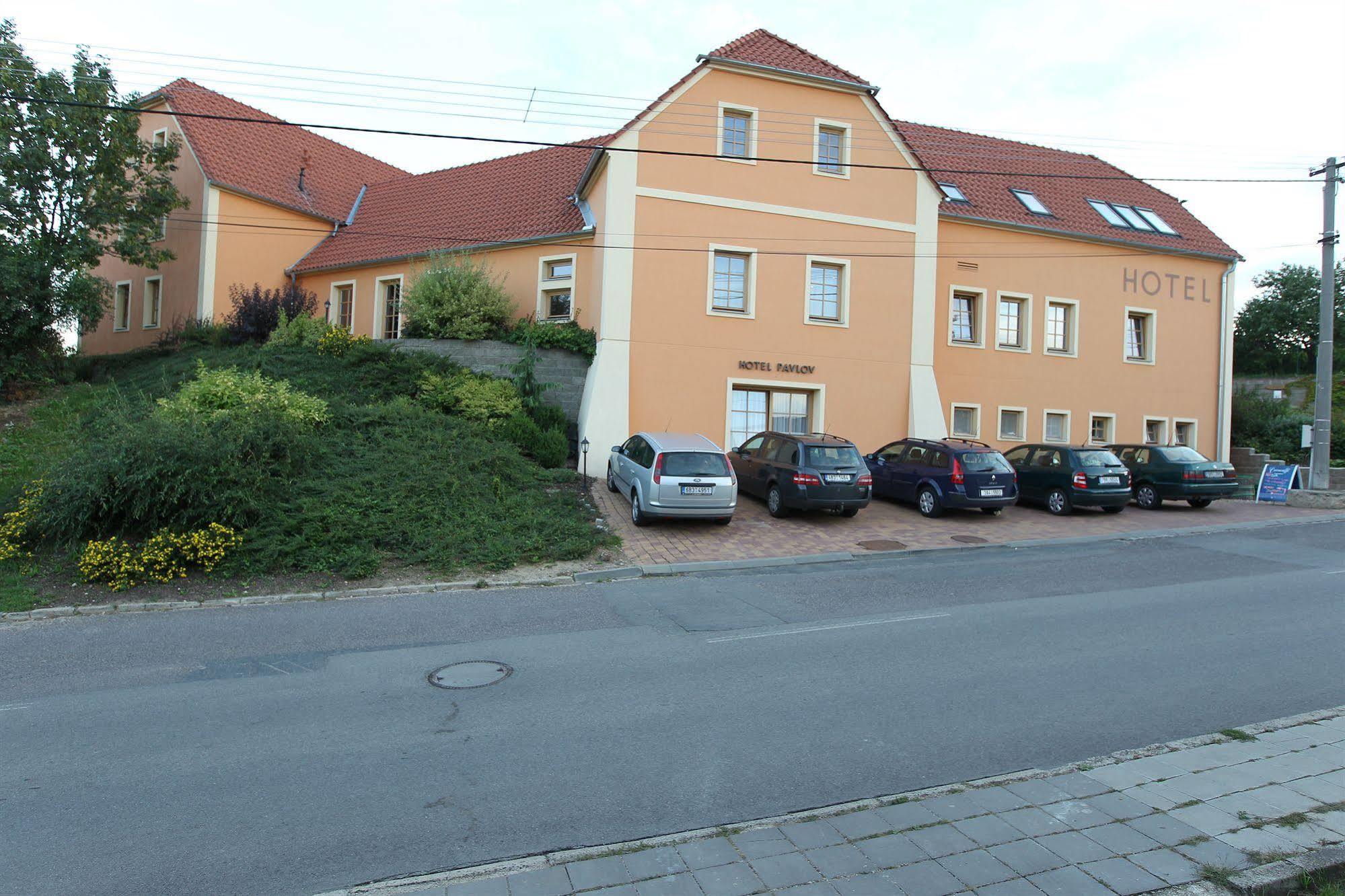Hotel Pavlov Exteriör bild